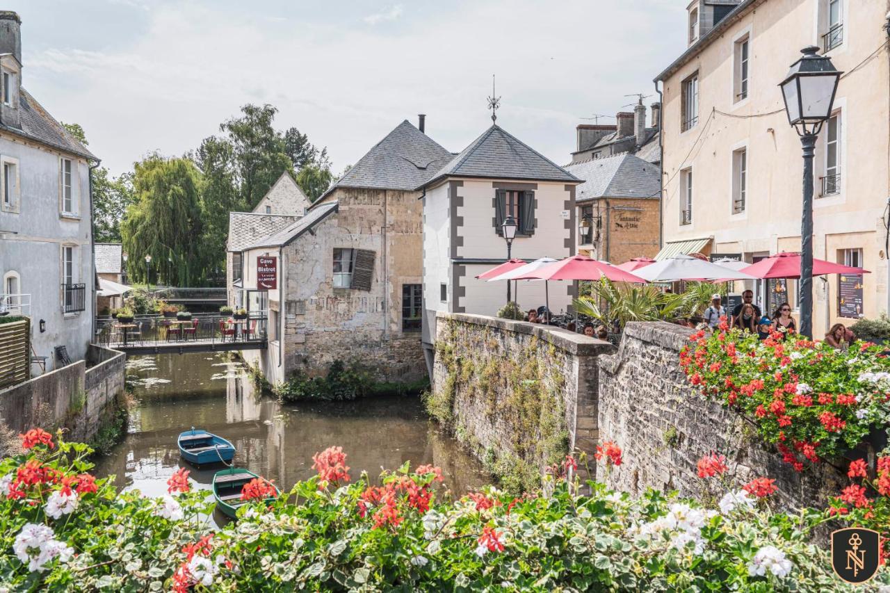 Large Apartment For 6 People In Bayeux バイユー エクステリア 写真